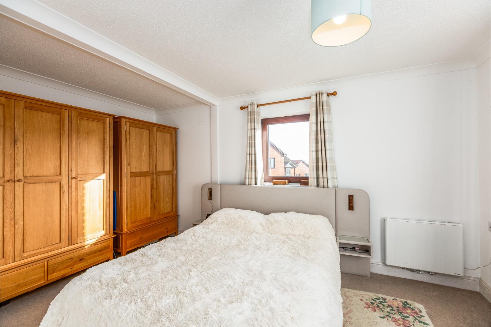 Folland Court, West Cross, Swansea, SA3 5BJ